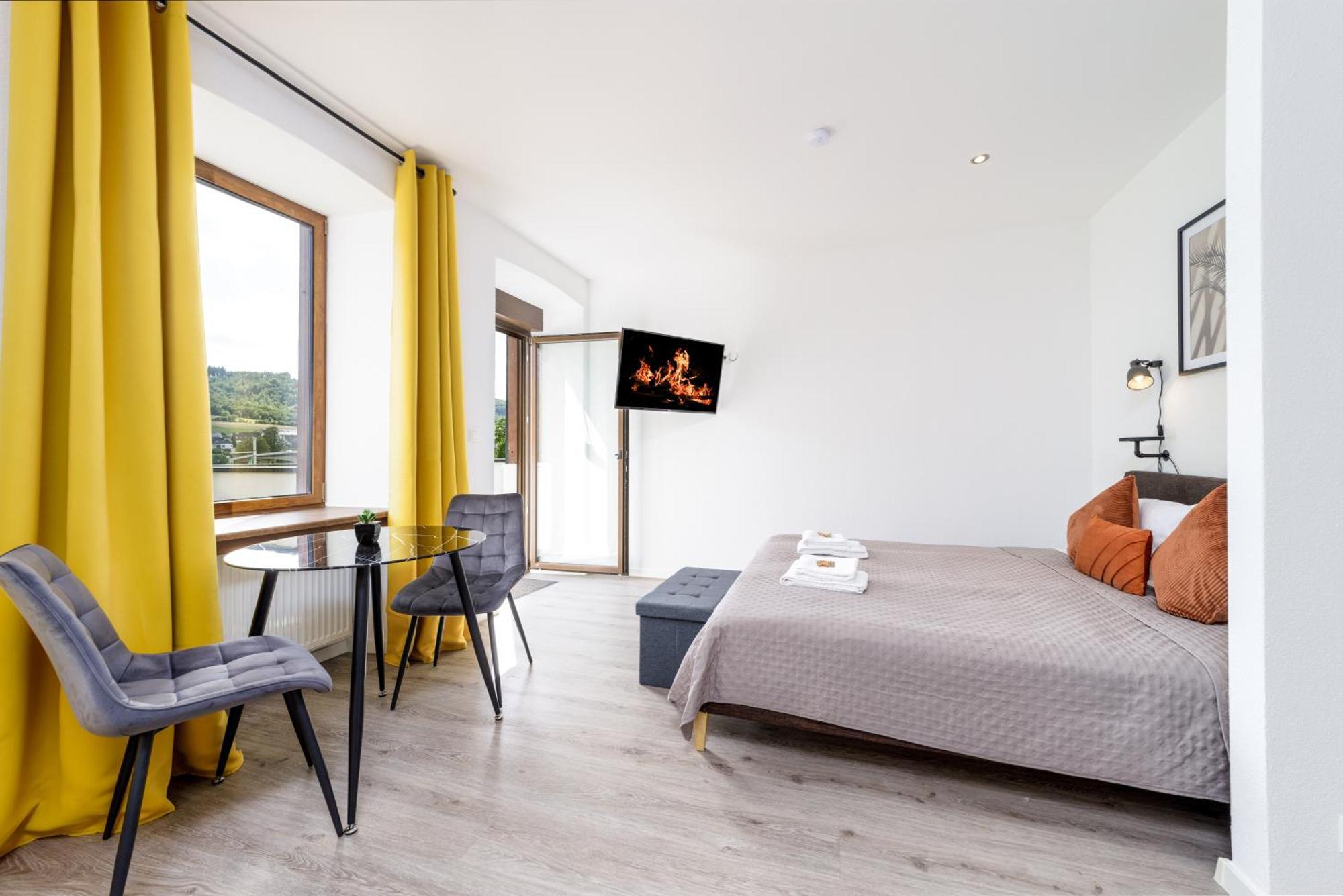 Moselstern Appartements Kinheim Buitenkant foto